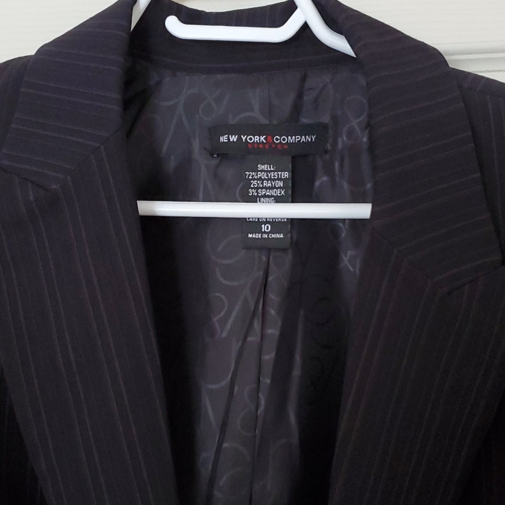 Blazer - Picture 2 of 3